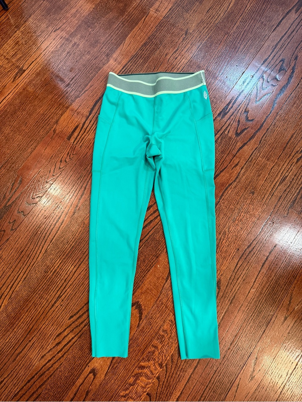 Free People Kelly green  Leggings with banded Waistband Sz M